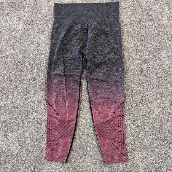 Victoria's Secret Pants - Pink Victoria's Secret Cool & Comfy Fit Leggings Crop Ombre Gray Pink Women's M,